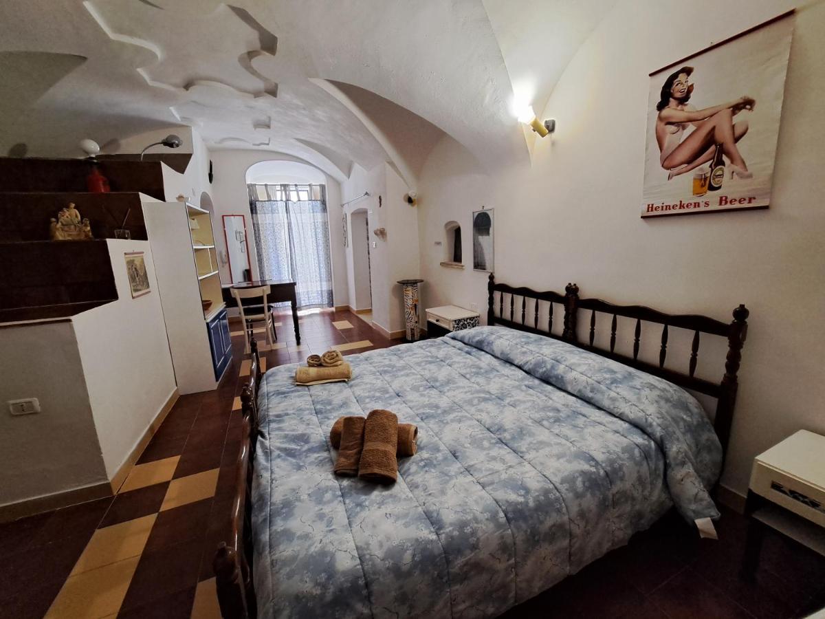 Le Case Del Capitano Aparthotel Vieste Exteriör bild